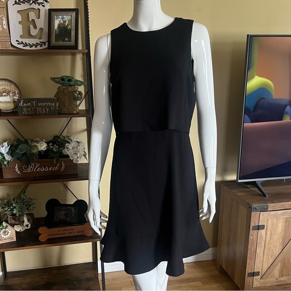 Banana Republic Dresses & Skirts - NWOT Banana Republic Women’s Elegant Dress SZ 4🖤